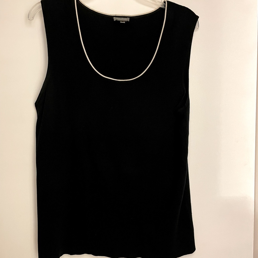 2 pc Ann Taylor set shell and cardigan